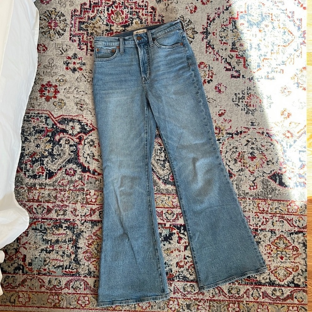 Madewell The Perfect Vintage Flare Jean in Delavan Wash Size 26P
